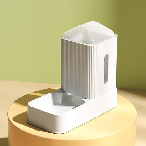 Automatic Pet Feeder With Hygienic Drinking System